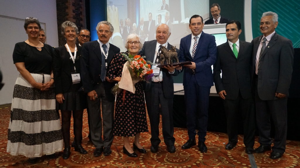 Dr. Aline Aluja with academic and official authorities 